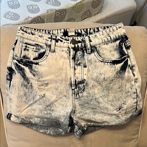 Forever 21 Light Acid Wash Jean Shorts with High Waist and Distressing